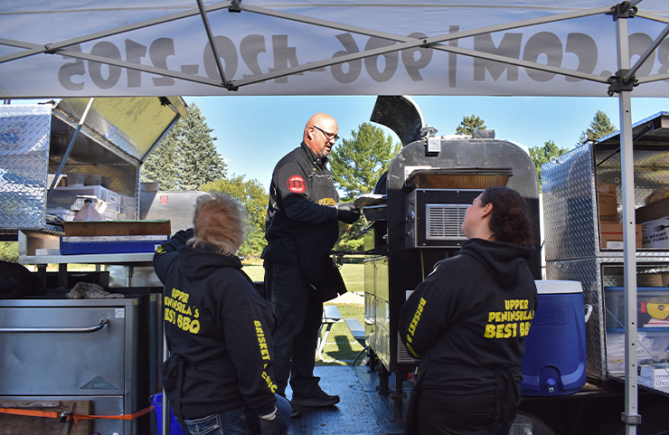 Shane Larson BBQ | Upper Peninsula BBQ Catering | UP Catering | Escanaba Catering Services | Mobile Catering